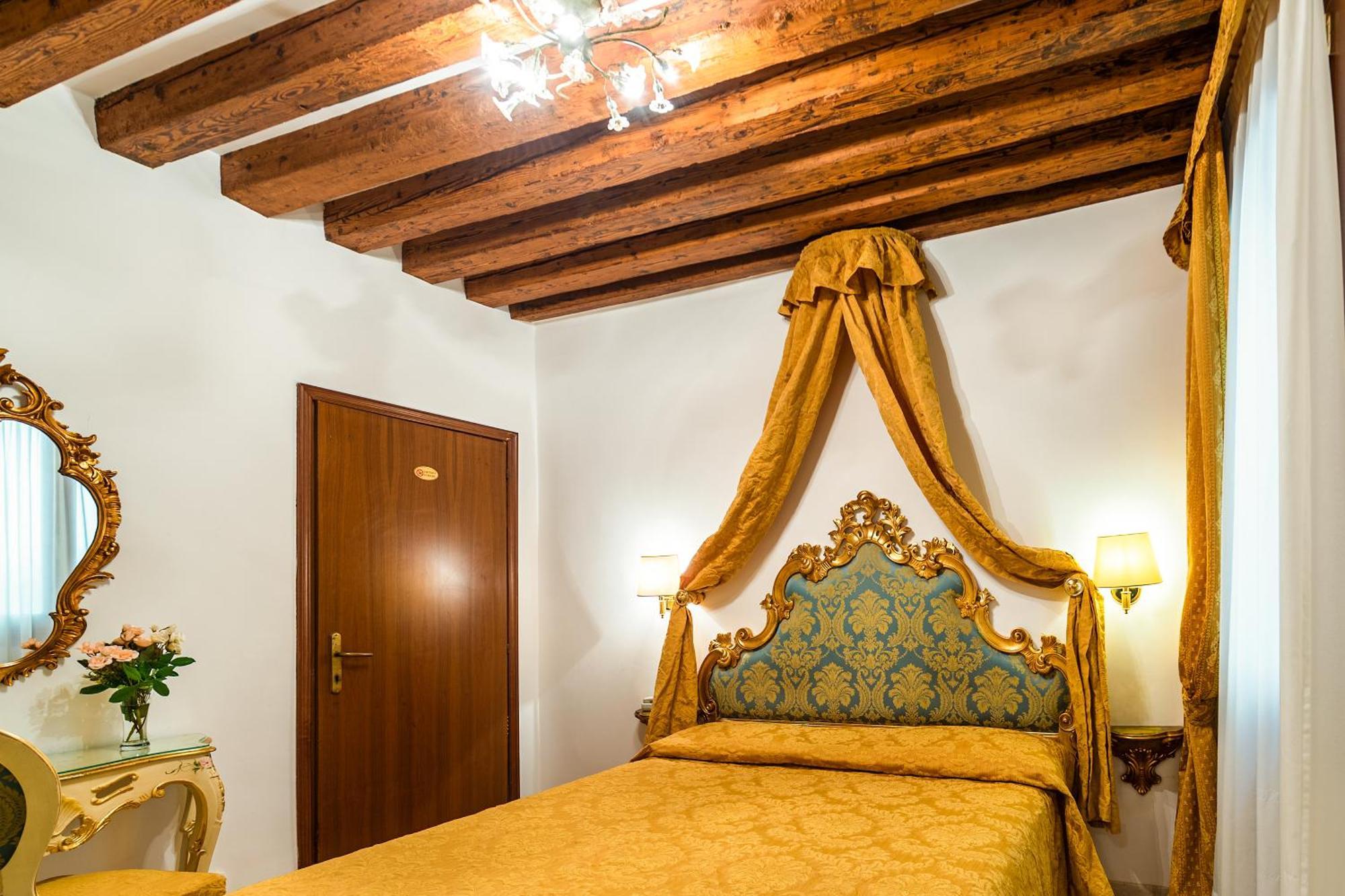 Hotel Al Vagon Velence Kültér fotó